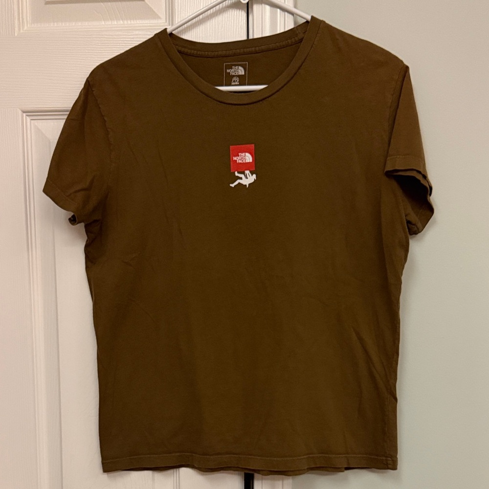 The North Face Women’s Large Chestnut Brown T-Shirt Vintage